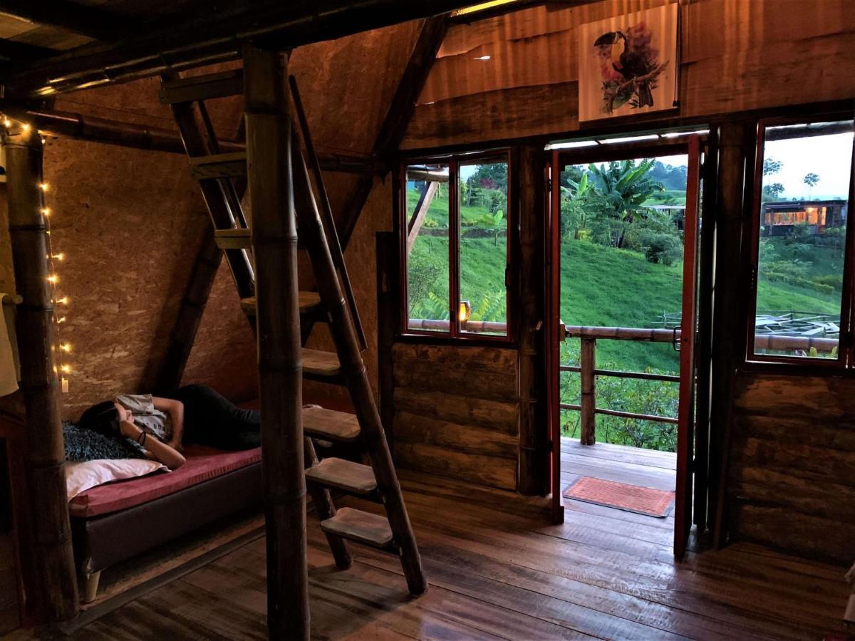 Отель Cantaros Glamping Санта-Роса-де-Кабаль Экстерьер фото